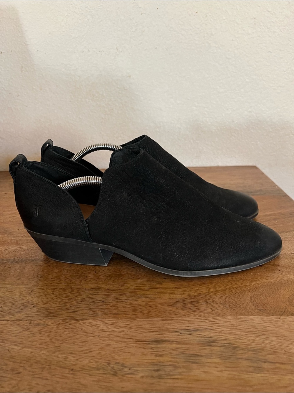 Frye Rowen Slip-On CutxOut Ankle Boots Black Size 9.5 M